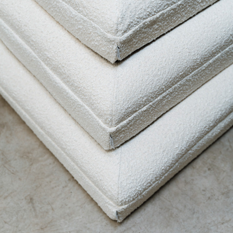 Pethijos Espana - Camas para perros ortopedicas viscoelasticas - funda modelo boucle blanca, costura de cerca