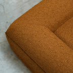 Pethijos Espana - Camas para perros ortopedicas viscoelasticas - funda ocre vista de cerca