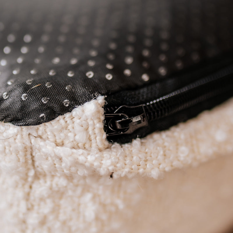 Pethijos Espana - Camas para perros ortopedicas viscoelasticas -  detalle costura y cierre